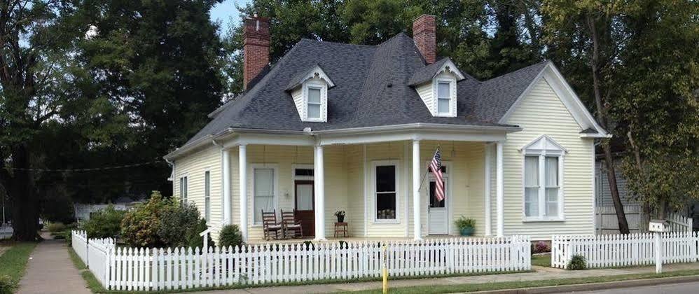 Carriage Lane Inn Murfeesboro Tn Murfreesboro Eksteriør billede
